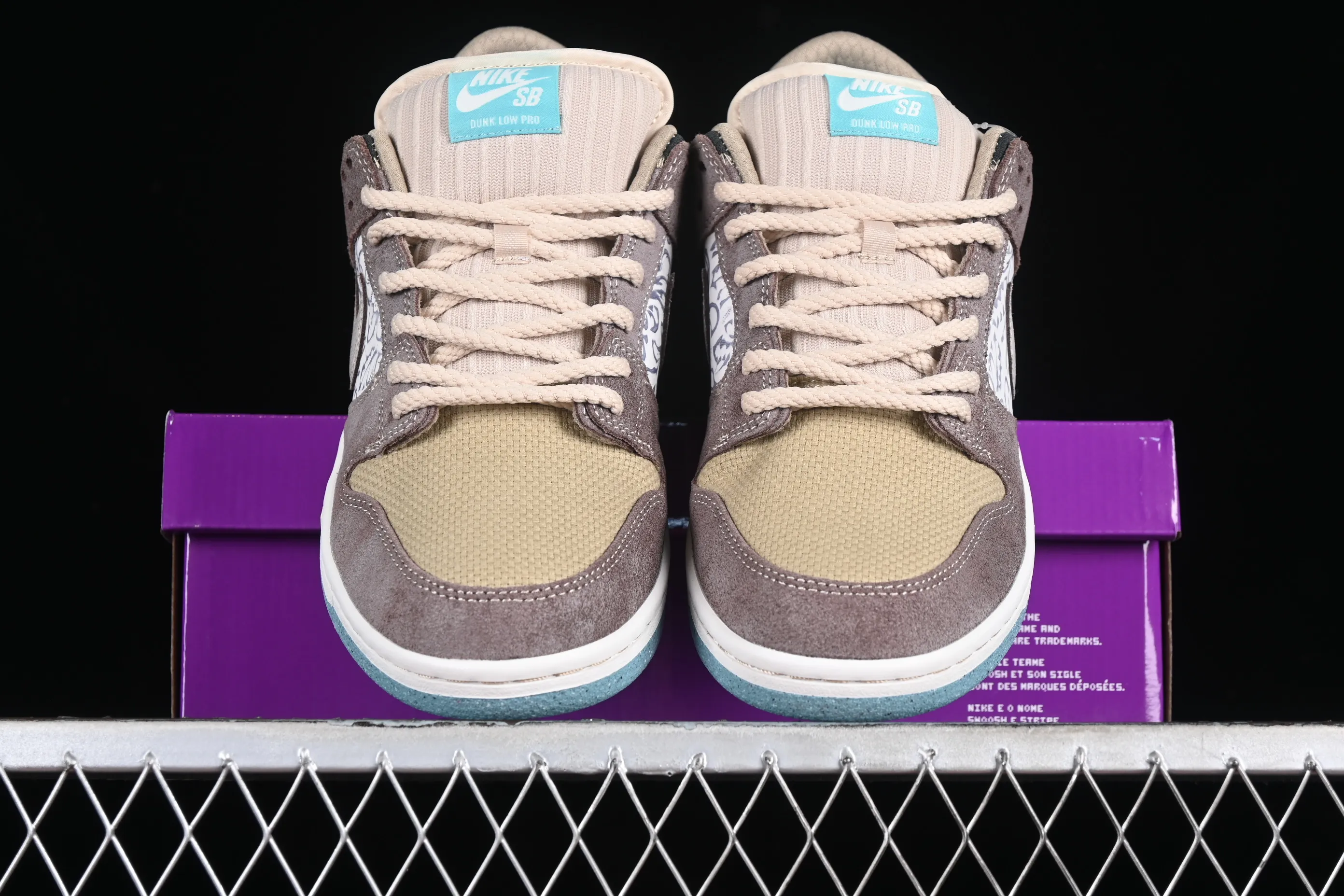 All Categories Nk SB Dunk Series Nk SB Dunk Low Low-top Sneakers Nk SB Dunk Low "Big Money Savings" Big Promotion Theme Embossed SB Low-top Casual Sneakers FZ3129-200